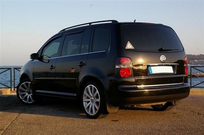 Накладка на крышку багажника (нерж.) 1 шт VW TOURAN 2003 - 2009 ― PEARPLUS.ru